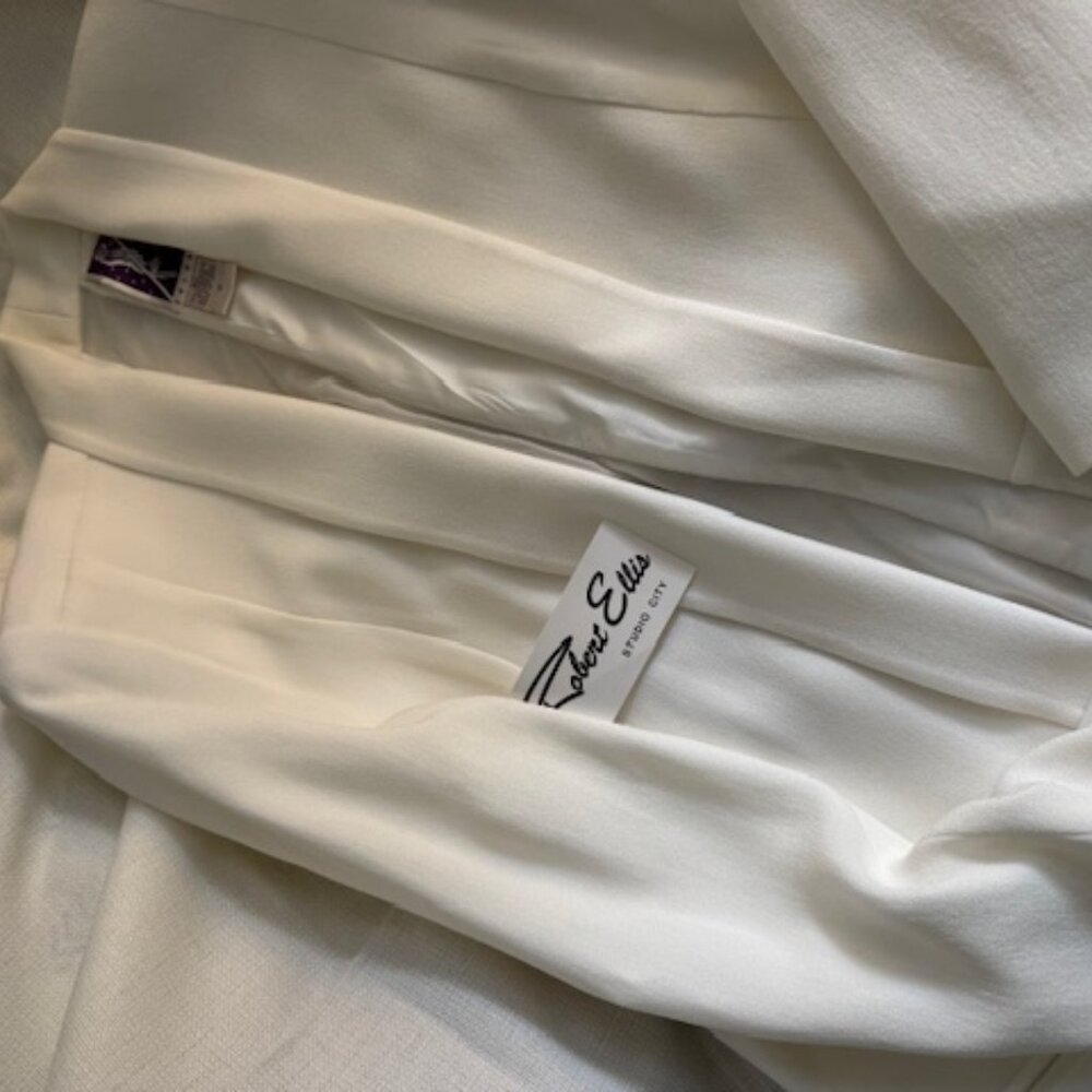 NEW, NEVER WORN Vintage Zelda White Crepe Blazer with Sheer Panel Back - Size 10